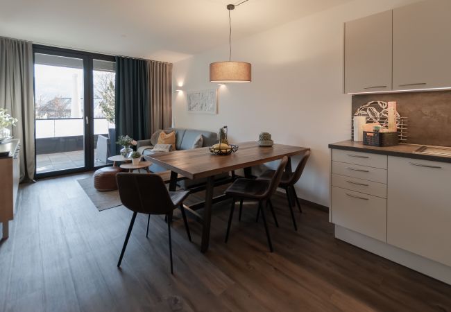 Ferienwohnung in Zell am See - SR, Top 7 - Ap. 60m² mit 2 SZ, Terrasse 20 m² Ferienwohnung in Zell am See - SR, Top 7 - Ap. 60m² mit 2 SZ, Terrasse 20 m²