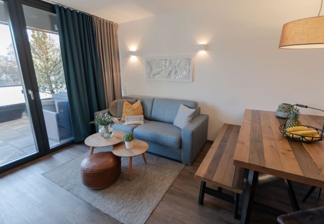 Ferienwohnung in Zell am See - SR, Top 7 - Ap. 60m² mit 2 SZ, Terrasse 20 m² Ferienwohnung in Zell am See - SR, Top 7 - Ap. 60m² mit 2 SZ, Terrasse 20 m²
