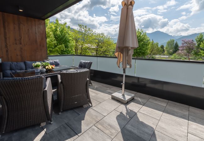 Ferienwohnung in Zell am See - SR, Top 7 - Ap. 60m² mit 2 SZ, Terrasse 20 m² Ferienwohnung in Zell am See - SR, Top 7 - Ap. 60m² mit 2 SZ, Terrasse 20 m²