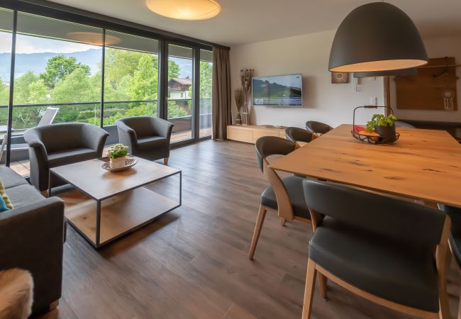Ferienwohnung in Zell am See - SR, Top 9 - Ap. 87m² mit 2 SZ, Balkon 18m² Ferienwohnung in Zell am See - SR, Top 9 - Ap. 87m² mit 2 SZ, Balkon 18m²