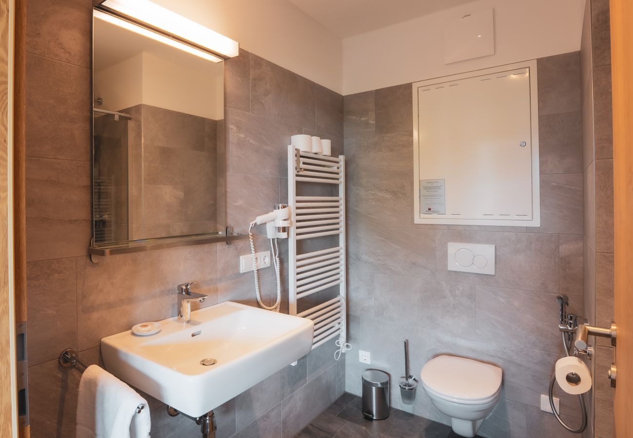 Ferienwohnung in Zell am See - SR, Top 14 - Ap. 87m² mit 2 SZ, Balkon 18m²
