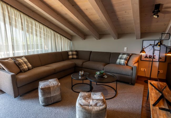 Ferienwohnung in Zell am See - SR, Top 18 - Ap. 130m² mit 4 SZ, Terrasse & Balkon Ferienwohnung in Zell am See - SR, Top 18 - Ap. 130m² mit 4 SZ, Terrasse & Balkon