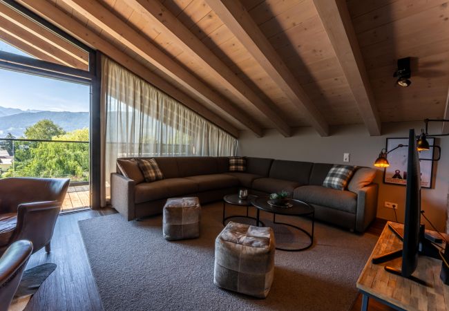 Ferienwohnung in Zell am See - SR, Top 18 - Ap. 130m² mit 4 SZ, Terrasse & Balkon Ferienwohnung in Zell am See - SR, Top 18 - Ap. 130m² mit 4 SZ, Terrasse & Balkon