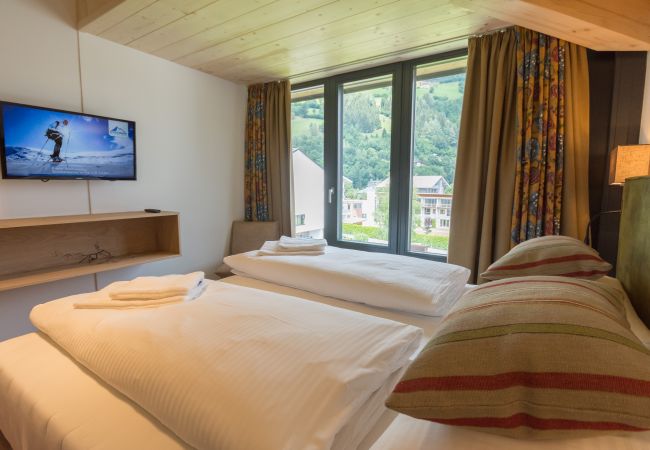 Ferienwohnung in Zell am See - SR, Top 21 - Ap. 60m² mit 2 SZ, Balkon 9m² Ferienwohnung in Zell am See - SR, Top 21 - Ap. 60m² mit 2 SZ, Balkon 9m²